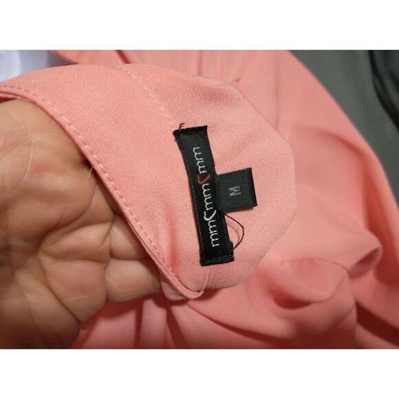 Peach flowy top size medium - Picture 4 of 4